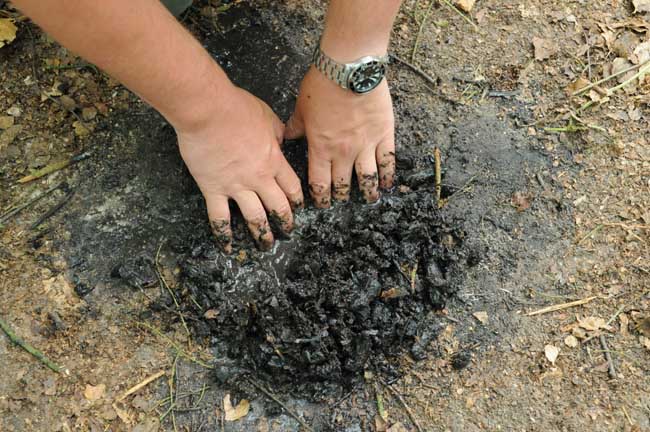Leaving no trace of your fire - get your hands right in