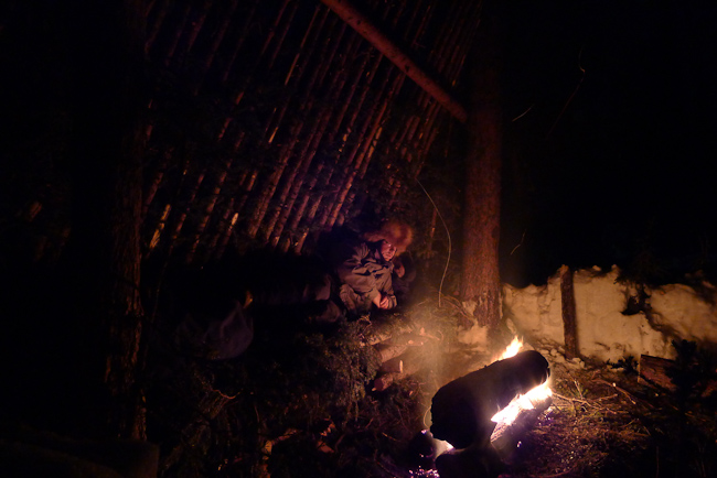 Lean-to with fire at correct distance.