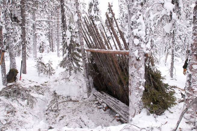 Winter bushcraft shelter