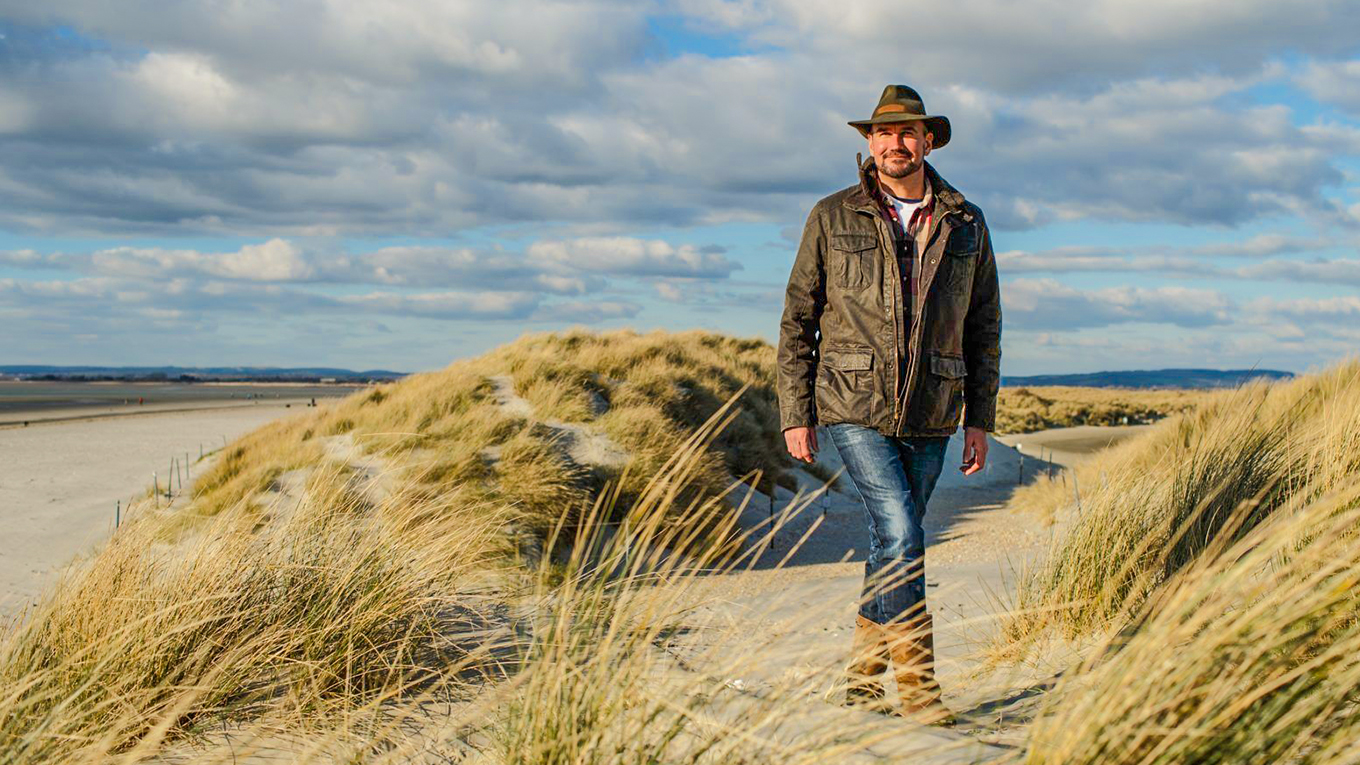 Tristan Gooley in sand dunes