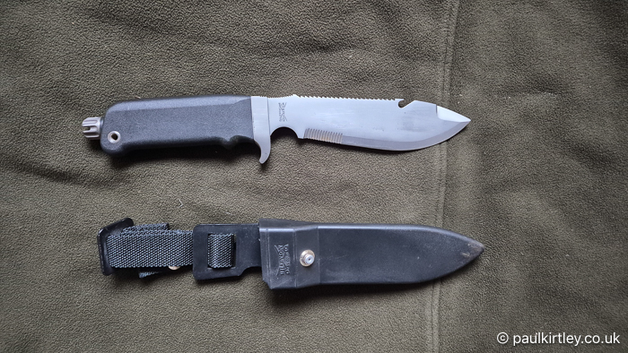 Survival knife that looks like a whale.